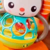 Bright Starts OBALL Grab and Giggle Monkey™ multiszenzoros játék, 6 hónapos kortól #16779-6