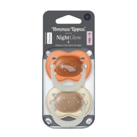   Tommee Tippee Night Glow éjszakai nyugtató cumi sterilizáló tokkal 0-6 hó 2 db #433662 #narancs-bézs