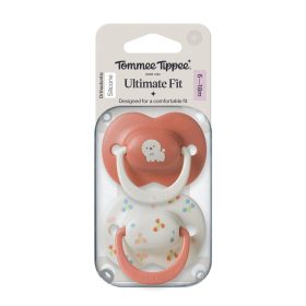   Tommee Tippee Ultimate Fit nyugtató cumi sterilizáló tokkal 6-18 hó 2 db #433652 #fehér kutya