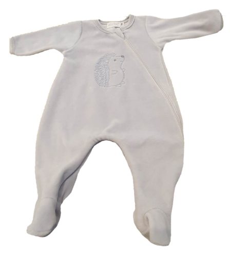 Wikids plüss hosszú ujjú cipzáras rugi #56 világosszürke sünis